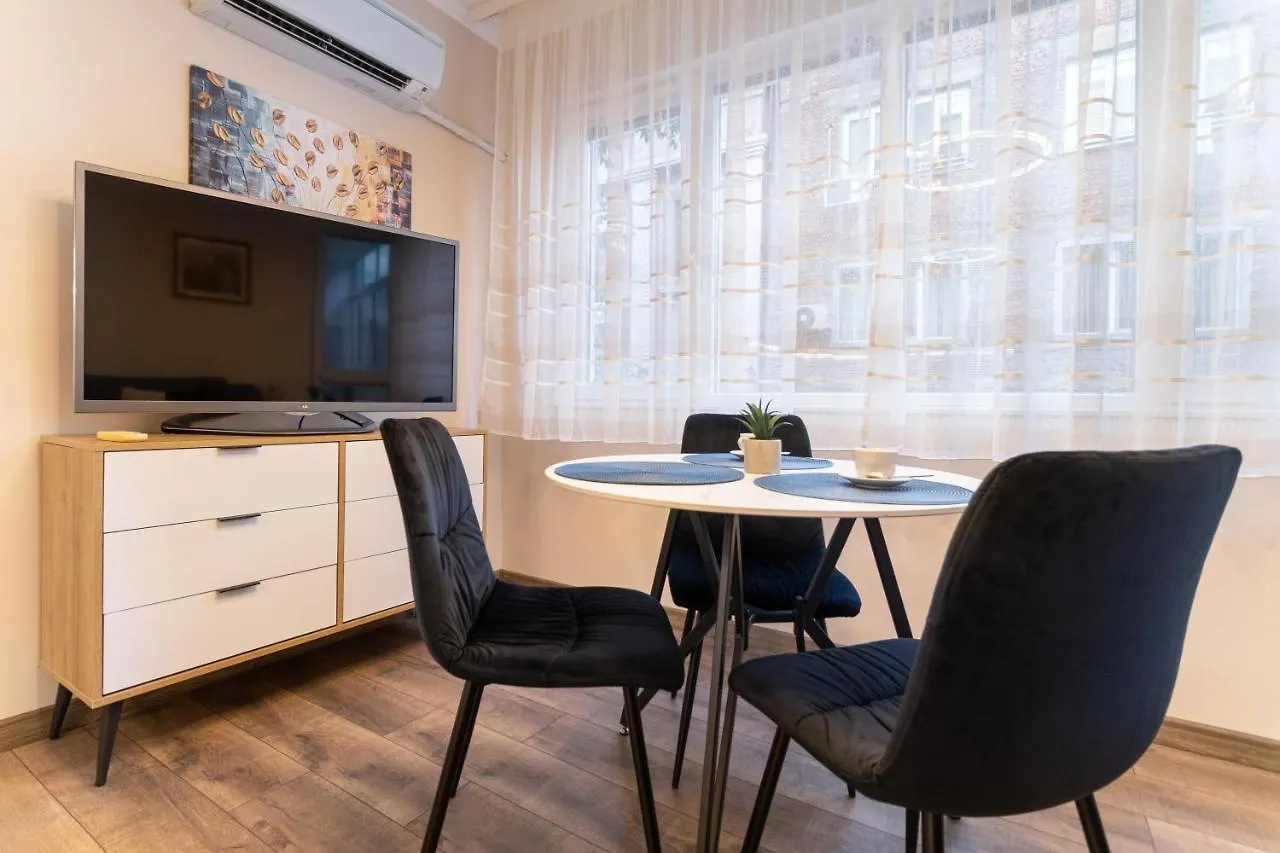 Heart Of The City 2-Bedroom Apartment Plovdiv Bulgaria