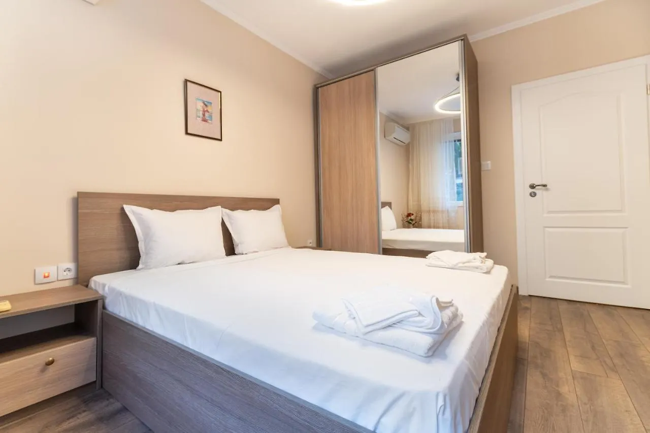Heart Of The City 2-Bedroom Apartment Plovdiv